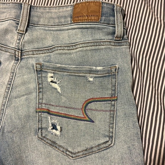 American Eagle Pride Hi Rise Shortie Rainbow Stitched Pockets 2 - Picture 6 of 7